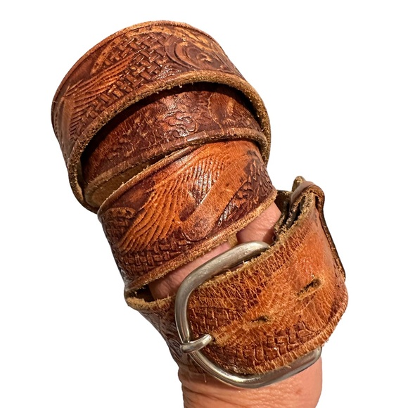 Vintage Hand Tooled Belt 41-42” - Picture 1 of 12